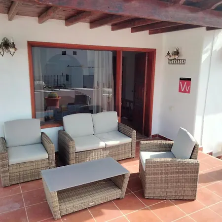 Casa Llamedos Puerto del Carmen (Lanzarote)